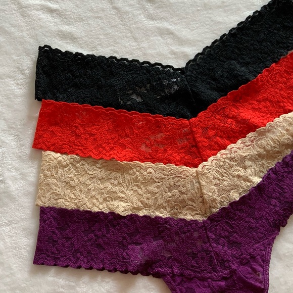 Hanky Panky Other - (4) Hanky Panky Signature Lace Low Rise Thong